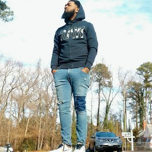 Meet your Posher, Laron